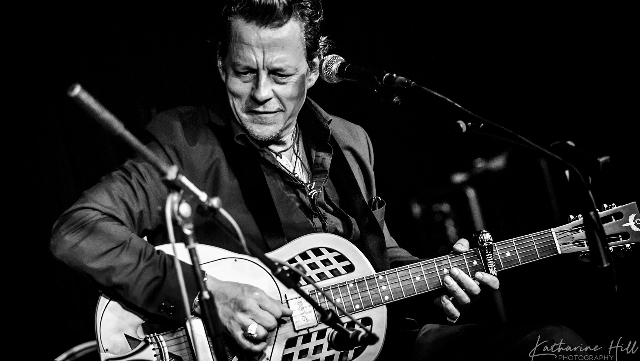 ian siegal svartvit 2025